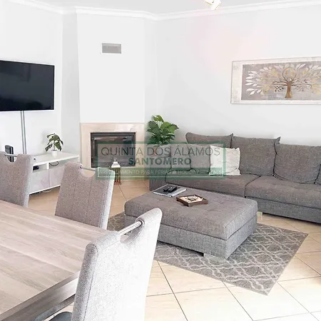Moradia Townhouse S Sebastiao F * ギーア