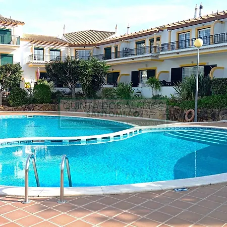 Moradia Townhouse S Sebastiao F ギーア
