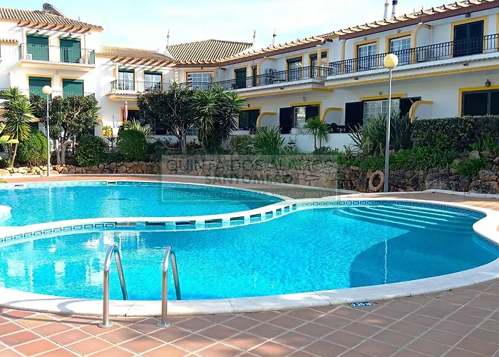 Moradia Townhouse S Sebastiao F Guia (Faro)