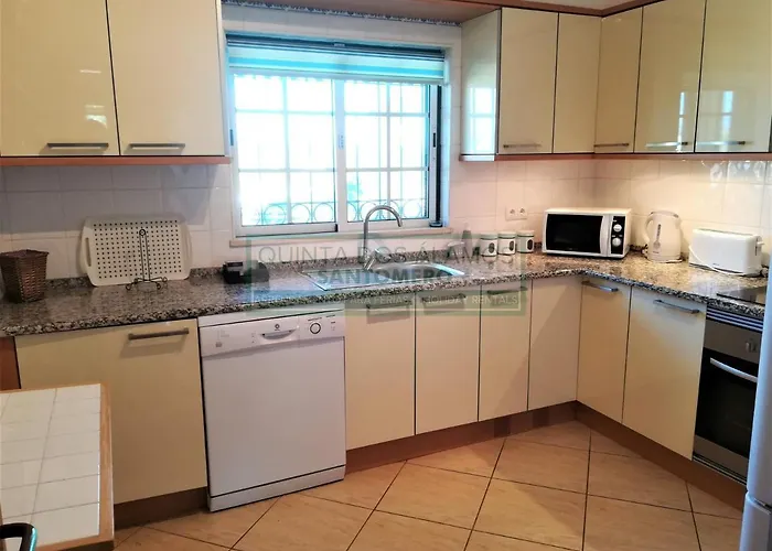 Moradia Townhouse S Sebastiao F *